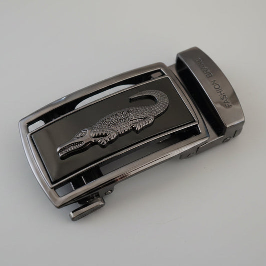 Automatic belt buckles for stepless belts